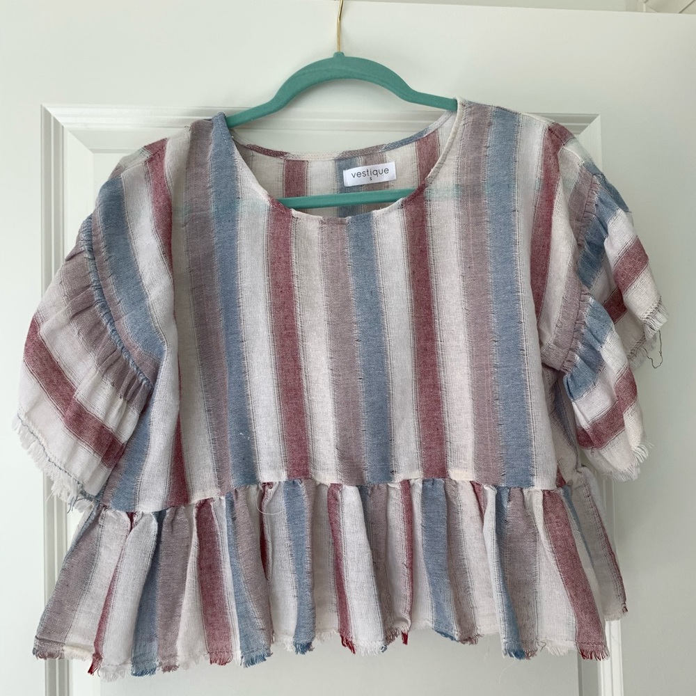 Vestique frayed crop top